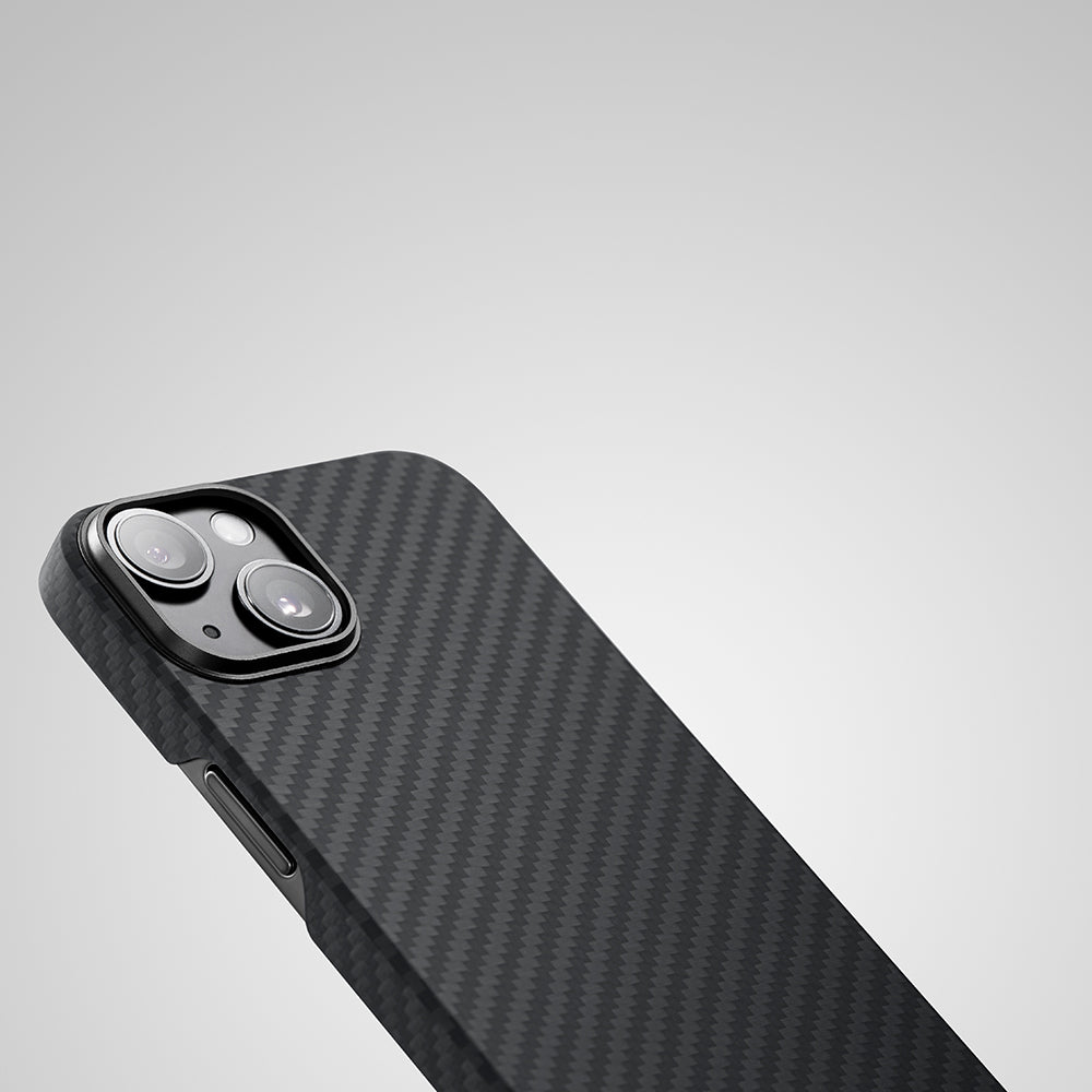 Pitaka Ultra-Slim Classic Serisi iPhone 14 M-safe Şarj Özellikli 1500D Aramid Fiber Black-Grey Twill Kılıf Pitaka Ultra-Slim Classic Serisi iPhone 14 M-safe Şarj Özellikli 1500D Aramid Fiber Black-Grey Twill Kılıf